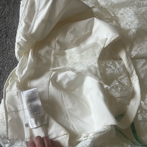 David’s Bridal “Galina” Wedding Dress - Picture 8 of 13